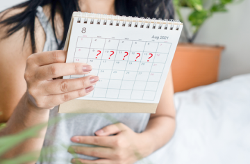 storage//articles/thumb/berantakan-terlambat-atau-terlalu-cepat-ini-7-tanda-menstruasi-kamu-tidak-normal-1731642634.png