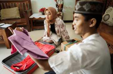 storage//articles/thumb/jangan-asal-pilih-cara-menentukan-bahan-baju-muslim-yang-nyaman-dipakai-seharian-1773736872.png