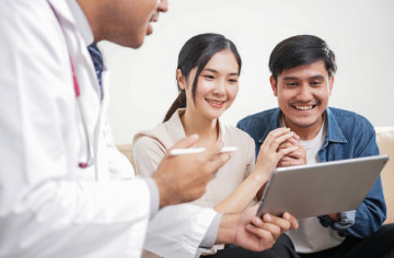 storage//articles/thumb/lebih-dekat-lebih-siap-4-peran-utama-klinik-terdekat-dalam-menjaga-kesehatan-bersama-pasangan-1780978764.jpg
