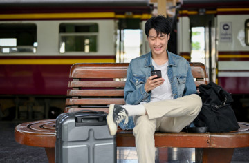 storage//articles/thumb/mau-solo-trip-tanpa-drama-yuk-cari-tahu-pentingnya-lokasi-apotek-terdekat-1780977992.jpg