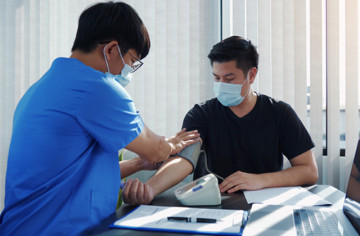 storage//articles/thumb/medical-check-up-sebelum-kerja-ini-pemeriksaan-yang-menentukan-kariermu-1729235692.jpg