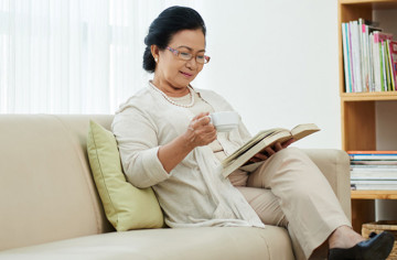 storage//articles/thumb/menemukan-ketentraman-lewat-gaya-hidup-slow-living-di-masa-pensiun-1746774522.jpg