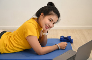 storage//articles/thumb/panduan-home-workout-buat-kamu-yang-mau-mulai-dari-nol-1750403717.jpg